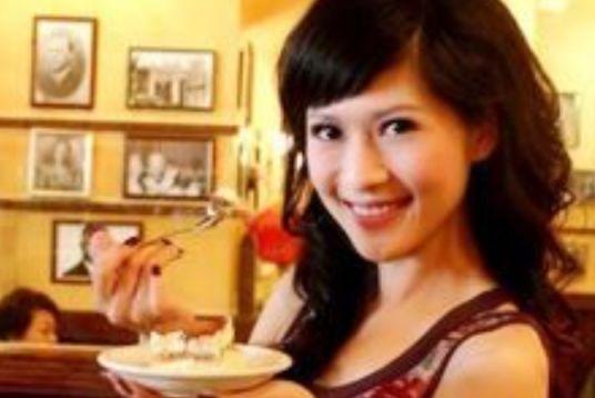 娱乐吃瓜美女主持,美女主持的瓜田传奇